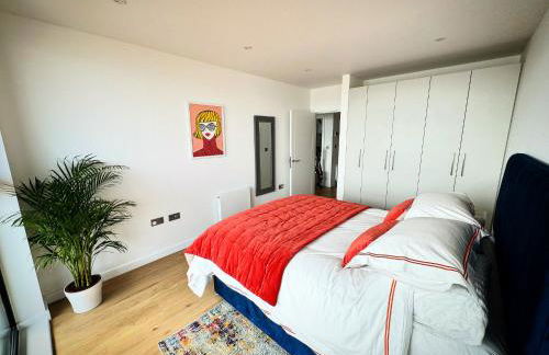 Stunning Beach Front Apartment with Sea views, FREE Parking & Balcony - Foto 9