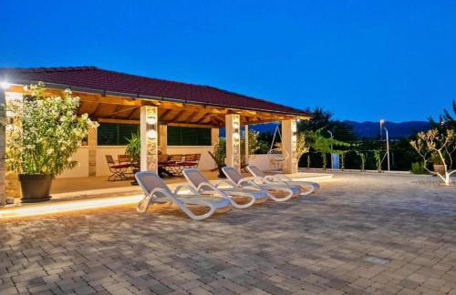 Villa Zara with heated Hydromassage-Pool - Foto 3