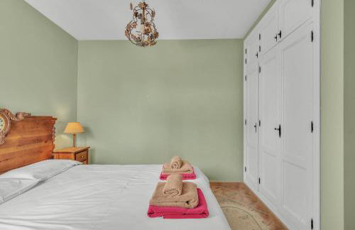 Villa Arin - Beachside Family Home by Finest Rentals - Photo 17