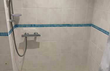 Wisteria Barn hot tub holidays in the Cotswolds - Foto 25