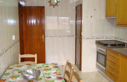 2Bed 15km Lisbon - Wifi, Ac, Parking - Foto 8