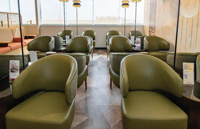 Plaza Premium Lounge at Jomo Kenyatta International Airport- T1D International Departures - Foto 5