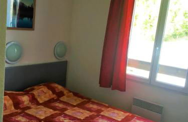 Skis aux pieds station 1600 Sun Vallée - Foto 4