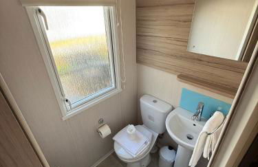 Starling Lodge with Hot tub at Brickyard Lakes - Foto 10