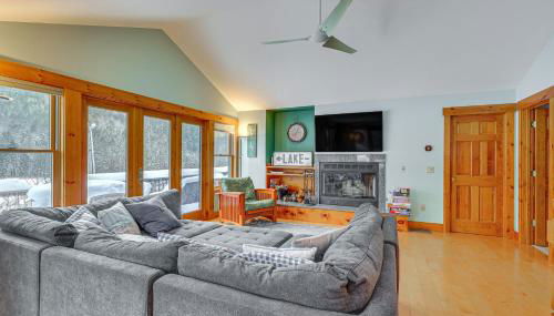 All-Season Lake House Between Okemo and Killington! - Foto 3