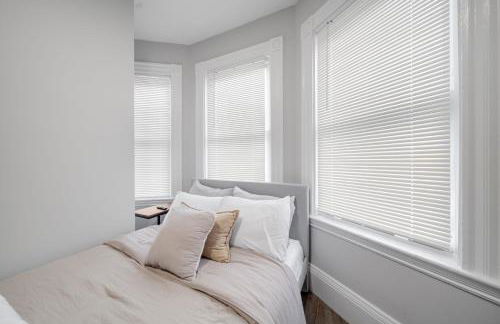 4BR 1BH Apt in South Boston near Old Harbor Beach - Foto 10