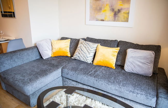 Velvet 1-bedroom Apartment With Balcony, Hoddesdon - Foto 37