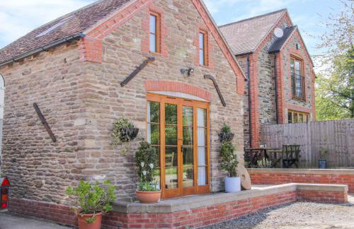 High Grove - Photo 2