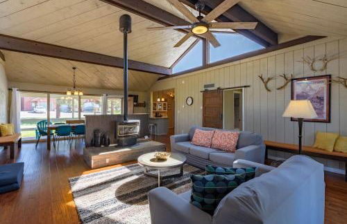 BEAUTIFUL Rustic Modern Remodel IDEAL Location!! - Foto 31