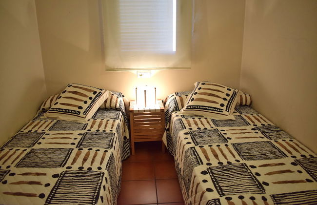 Acogedor Apartamento con Piscina Comunitaria Marina Sant Jordi - Foto 7