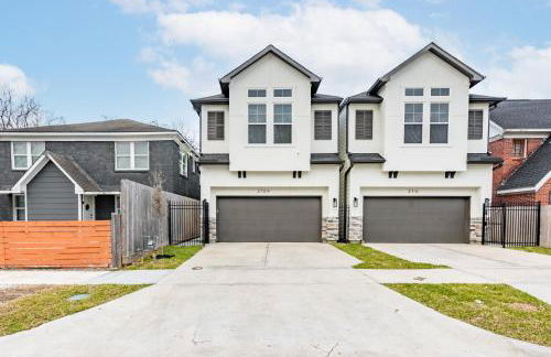 3 Bedroom and 3 bath - Photo 40