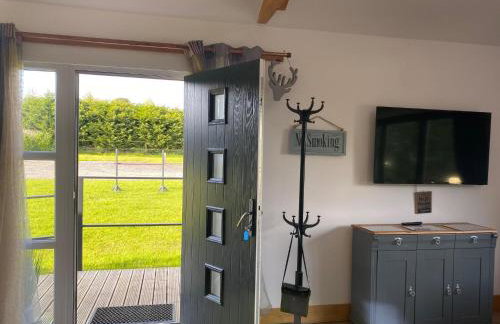 King Richard's Luxury Lodge - Sleeps up to 8, Dog Friendly, Near Sherwood Forest at Fairview Farm in Nottingham set in 88 acres and great for Groups, Family Gatherings & Corporate events - Foto 32