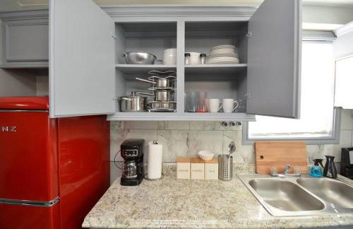 SuperValue Suite #5 @ East End Revitalized - Foto 4