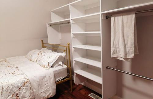 Beautiful home with your own entrance in Sandy - Foto 17