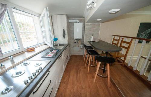 Daniela House 3 - Photo 14