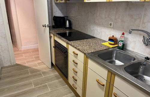 Piso con parking en el centro a 2 minutos de la playa - Foto 10