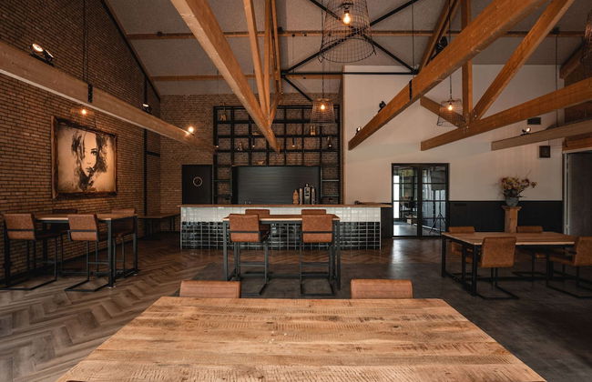 Large Countryside Group Stay - Photo 14