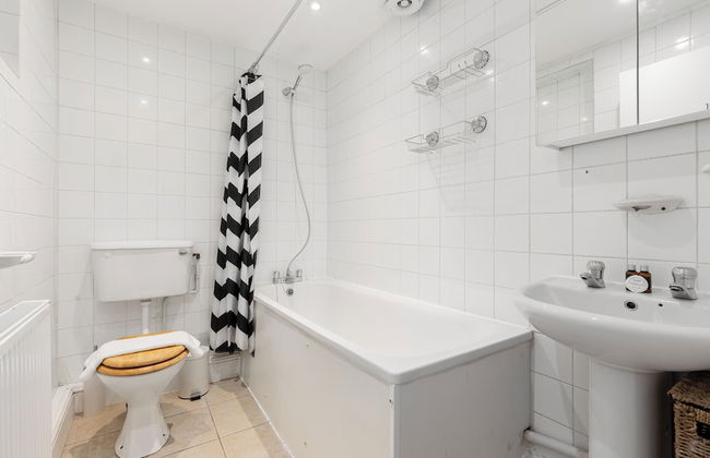 Magnificent 2 Bed Garden Flat in Oval - Foto 12