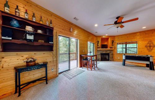 Red Roof Retreat - Photo 14