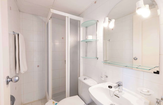 Ramada Hotel & Suites by Wyndham Costa del Sol - Photo 59