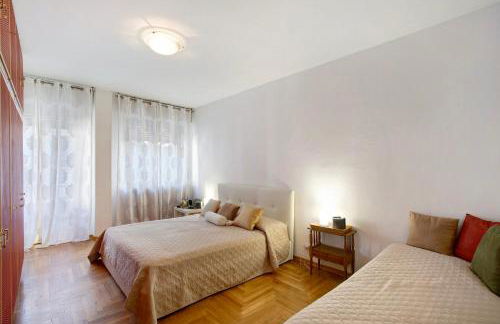 Vanna House - Photo 21