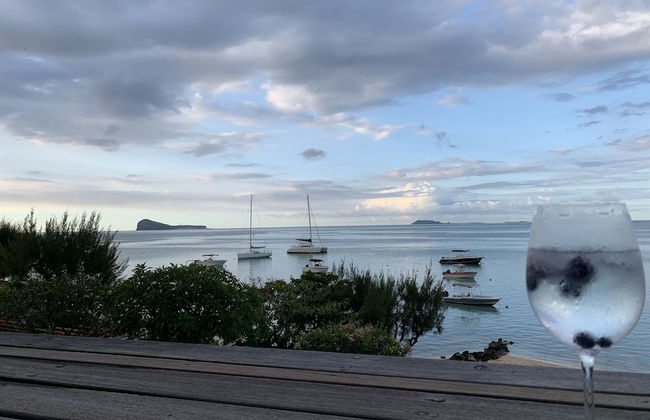 Luxury beachfront villa with private pool and cozy Pavillon with private jacuzzi on rooftop terrace - Photo 60