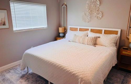 Beautiful home with large pool! Close to the beach! - Foto 33