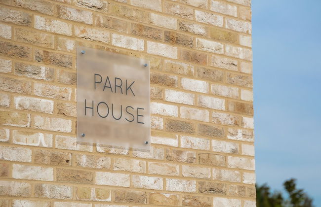 Citystay Living - Park House - Photo 11