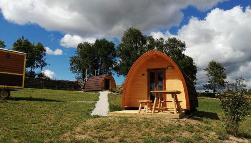 Les Roulottes de la Ferme des Chanaux - Foto 3, Garden