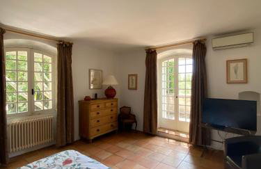 Villa provençale familiale avec piscine - Photo 29