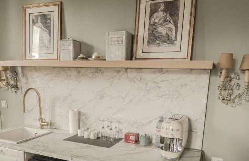 AC 3bds Apt with arc de triomphe view & terrace - Photo 31