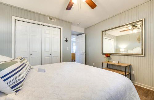 Lake Views and Community Perks Cape Fair Apartment! - Foto 15