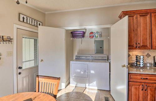 White River Fishing Escape with Deck and Patio! - Foto 14