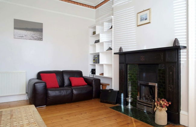 Central and Spacious 2 Bedroom Flat With Garden - Foto 1