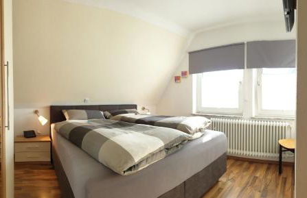 Haus Bramland --- 2 FeWo's --- EG 60qm und OG 55qm - Foto 11