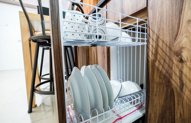 Classic 2BR Bassura City Apartment - Foto 15