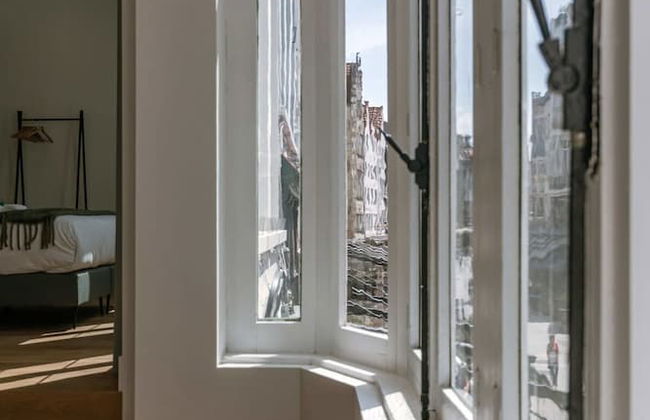 Stylish Apartment in the Heart of Antwerp - Photo 40