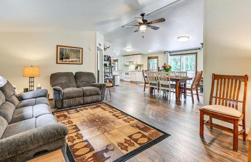 Gateway to Mt Rainier Riverfront Haven with Hot Tub - Foto 4