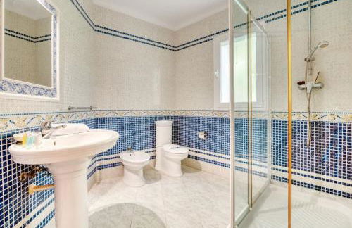 Exclusive Villa With Panoramic Sea Views - Foto 33