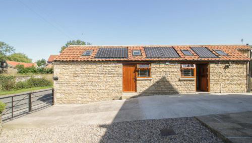 Yeoman's Cottage - Photo 2