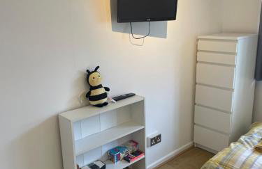 BumbleBee Lodge - Photo 26