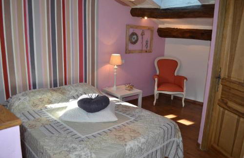 L'oustal Les Fayards - Foto 1