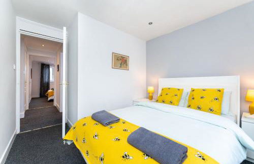 Lovely 3-bedroom flat with free parking - Foto 22