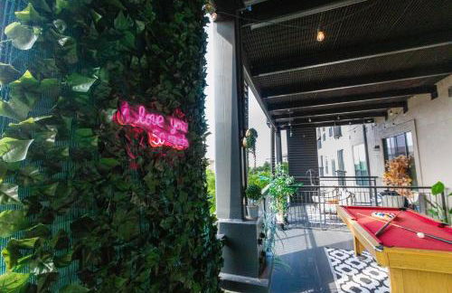 The Treehouse Spacious & Fun 2BR Retreat in the Heart of the Domain - Foto 40