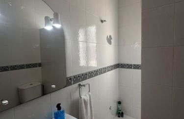 Casa Bueno- Sleeps 7 Private Pool & AirCon - Foto 22