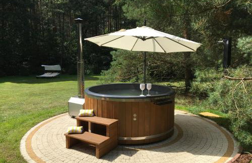 Deluxe Holiday Zdrojowa -Willa typu Alpejskiego w Borach Tucholskich-Całoroczna Balia z jacuzzi-Prywatny las i strumyk -Duża Wiata grillowa - Foto 46