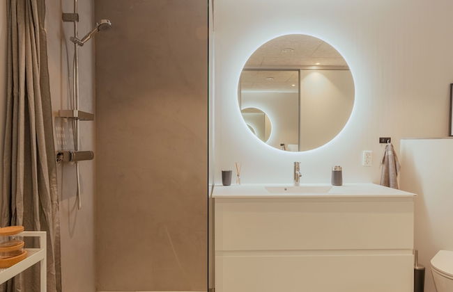 Luxurious Waterfront Retreat | Spectacular Views - Foto 14