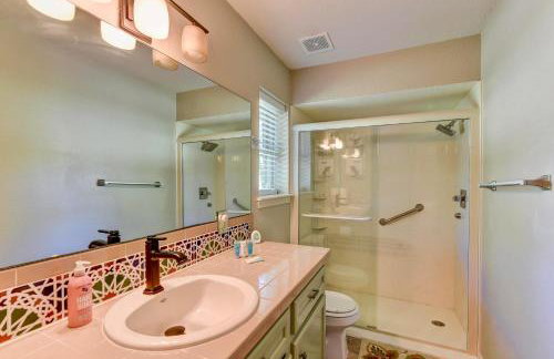 Riverside country retreat with easy access to all that Houston has to offer - Foto 9