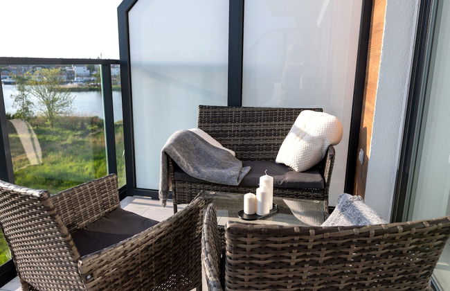 Apartment by Dziwna River With Pool Access - Photo 28