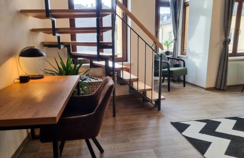 maremar - Design Maisonette Altstadt - 4 Pers - 57qm - Luxus Boxspringbett - Küche - Arbeitsplatz - privater Parkplatz - Photo 6